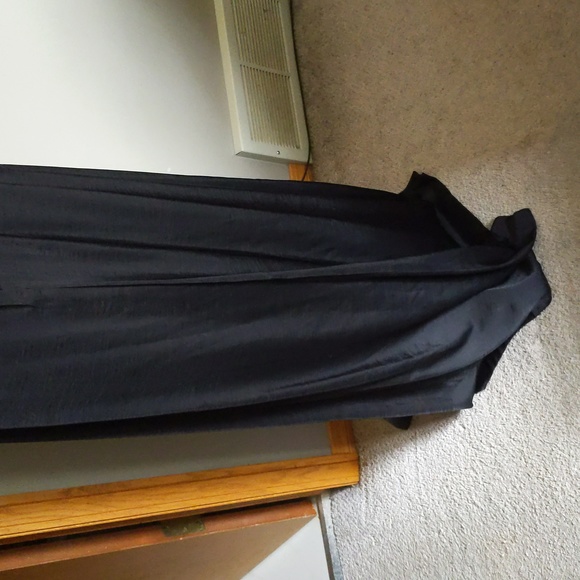 BCBG Maxazria Gown - Picture 7 of 15